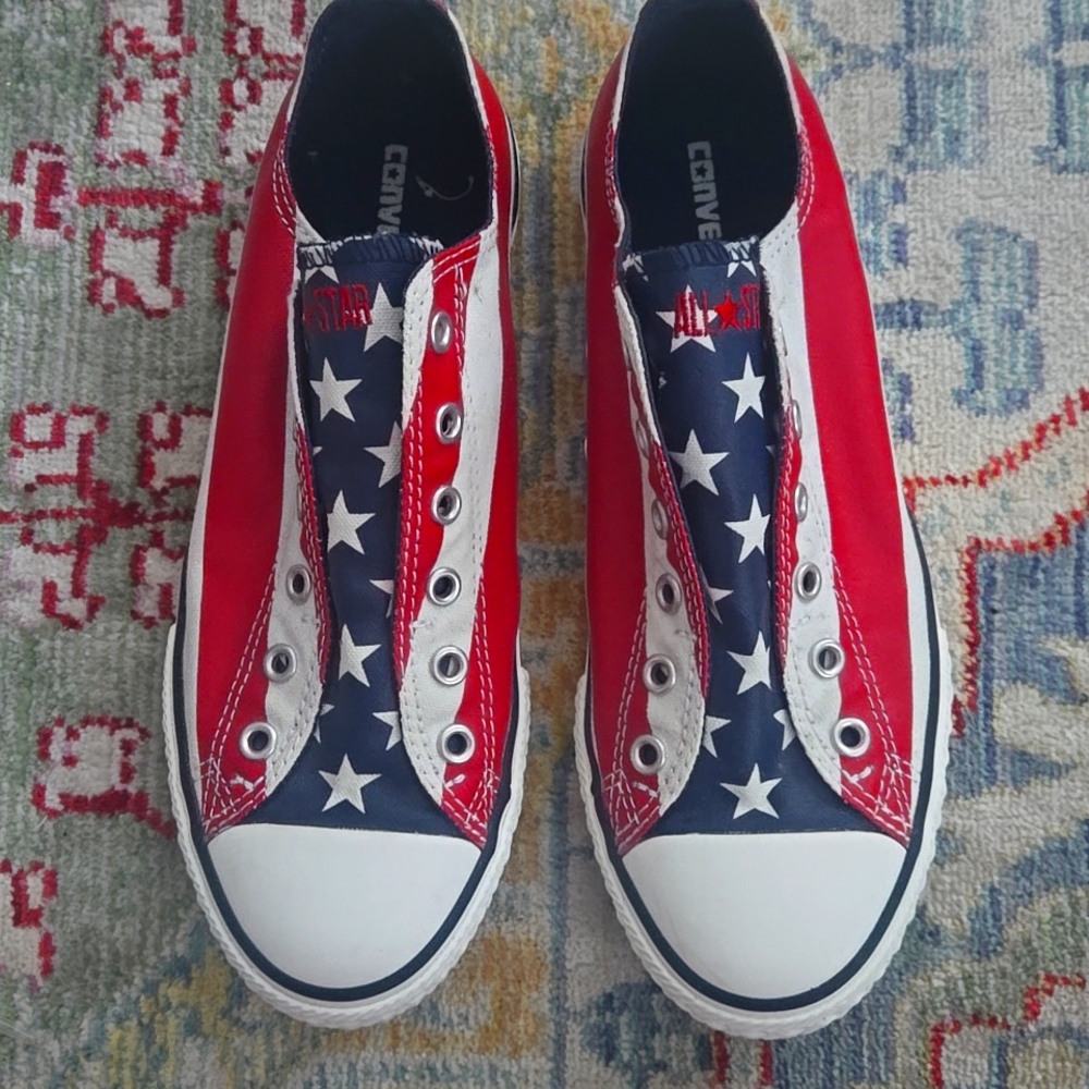 Vintage Converse Red, Blue, and White Star Sneakers low top Mens 5, Womens 7
